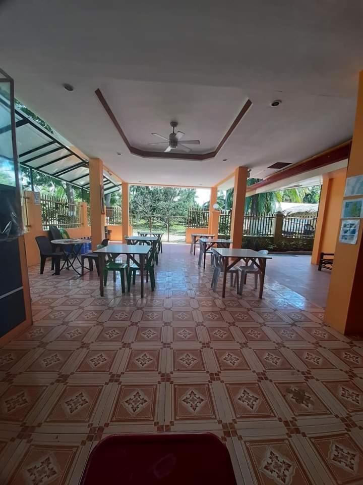 Hotel Jessa'S 5 Guests House Moalboal Esterno foto